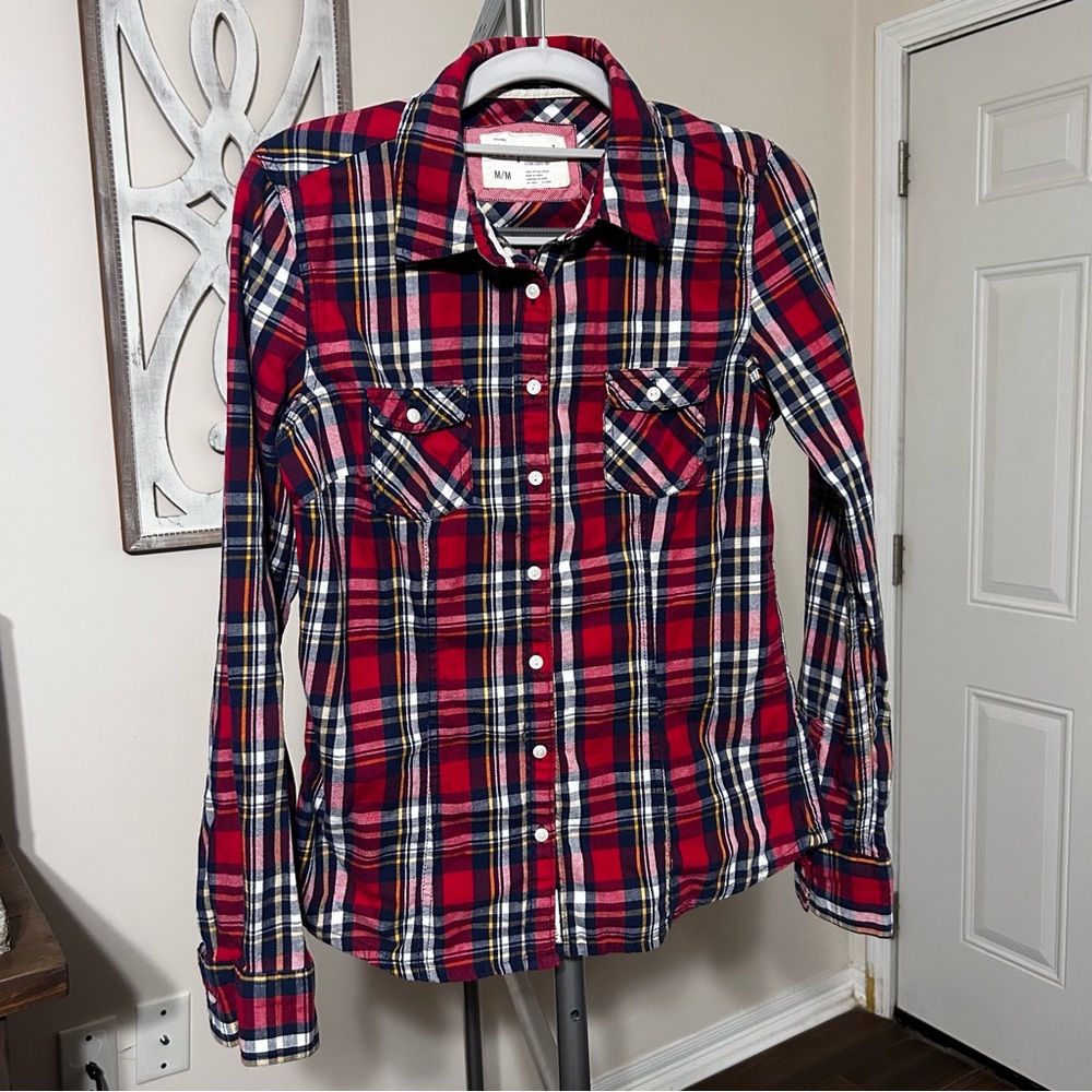 Aeropostale Women’s‎ Plaid Flannel Style Button Down Shirt Red Medium